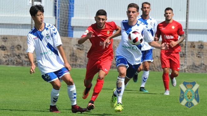 Las Palmas capta un delantero en Tenerife