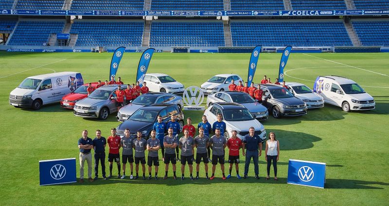 El Tenerife recibe su nueva flota Volkswagen