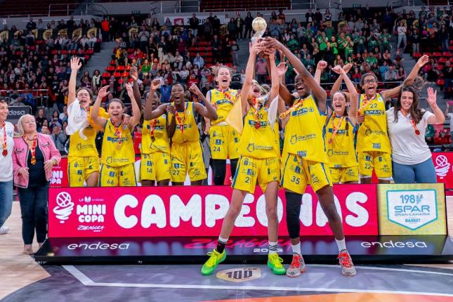 La Minicopa femenina viaja a Gran Canaria