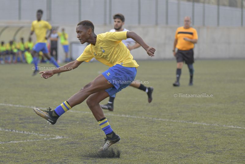 Fotos: Las Palmas D pasa a la final del torneo ACD Livenaf