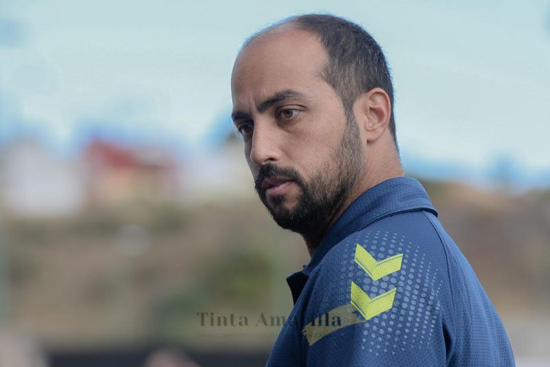 "He pedido a los jugadores del juvenil que rompan barreras"