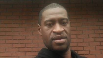 La autopsia de Floyd confirma que tenía el virus, pero murió por asfixia