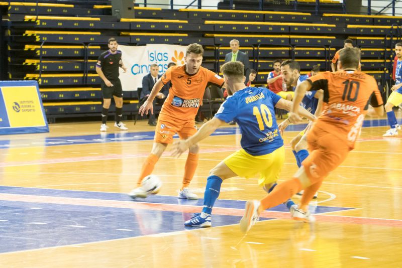 Gran Canaria FS aguanta 34 minutos al líder