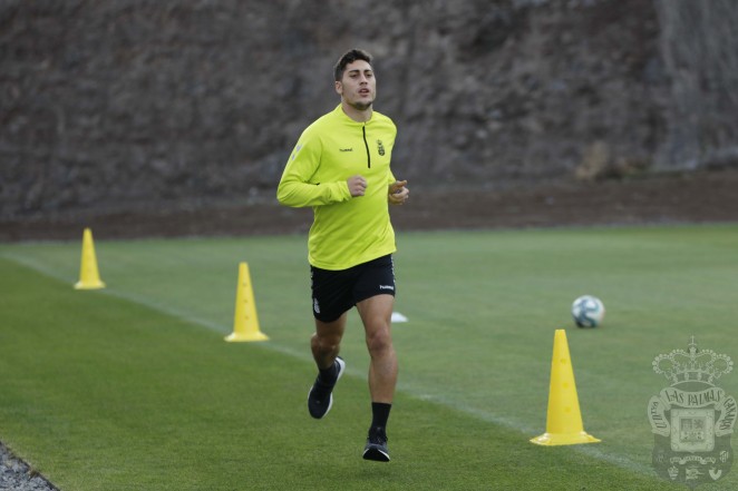 Alvaro Lemos no llega a tiempo; Araujo, pendiente