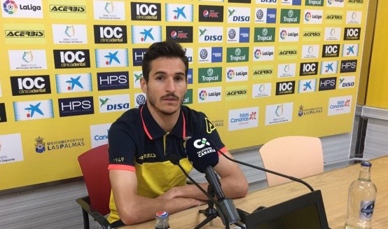 Hélder cubre a Varas