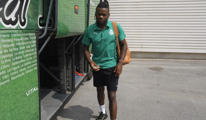 El Racing adelanta el viaje a Gran Canaria y esquiva una huelga