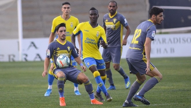 0-0: Drolé y los palos se dejan ver en La Línea