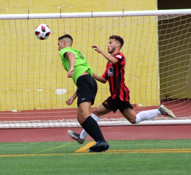 El hondureño Flores, la última apuesta del Viera