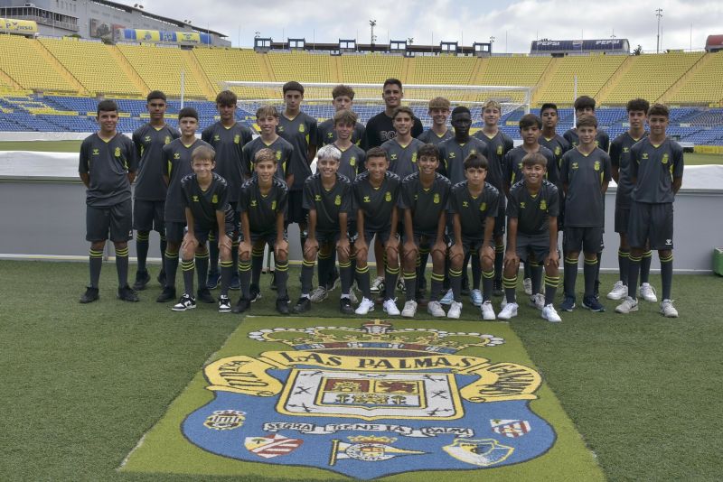 Sergi Cardona da la bienvenida al nuevo infantil de la UD Las Palmas