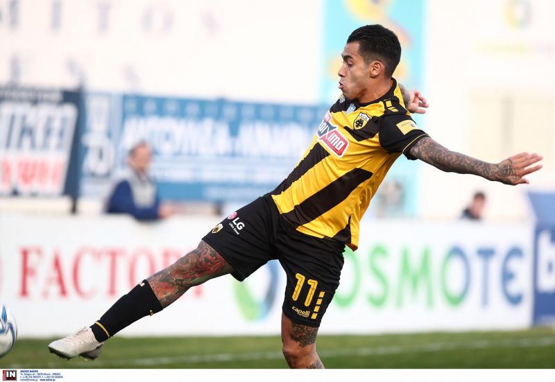 Araujo llegó, jugó y ganó con el AEK