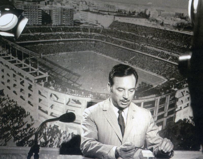 El Motor isleño reconoce la labor de Calabuig