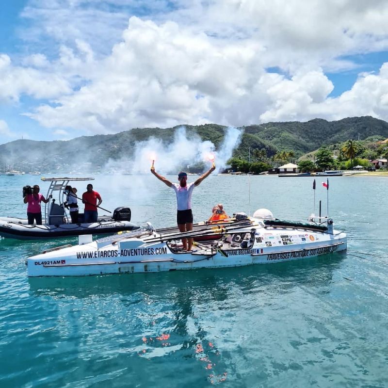 El remero francés que zarpó de Canarias llega a puerto tras 72 días