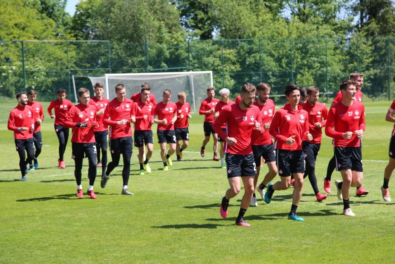El K'Lautern para sus entrenamientos por tres casos