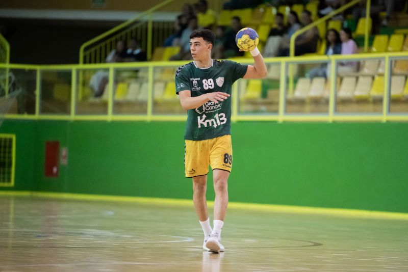 Gáldar celebra la convocatoria de Alberto Delgado con los Guerreros juveniles