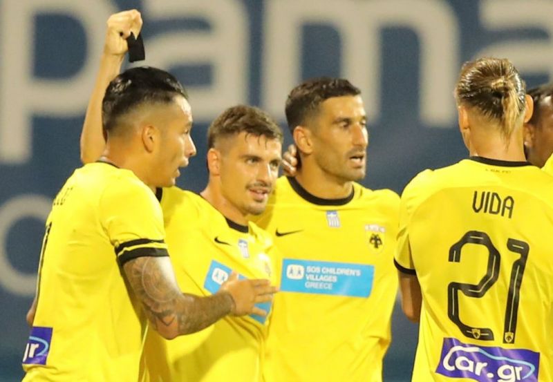 Sergio Araujo regresa a los campos de fútbol en un día especial para AEK