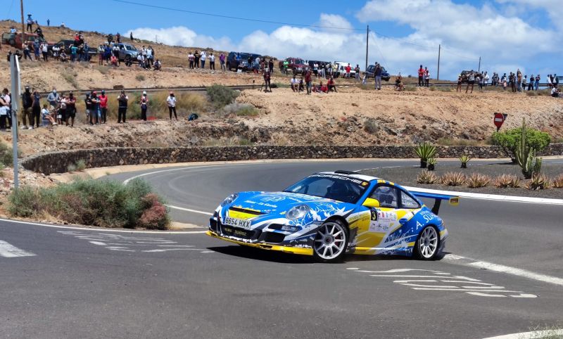 Toñín Suárez gana en Teguise