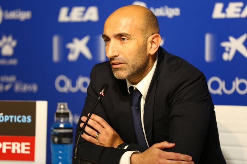 Abelardo pide al Sporting "quitar el balón a Las Palmas"