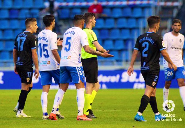 Alberto se borra de las redes