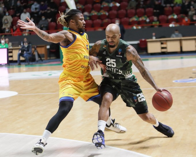 73-62: El Granca extravía en Kazán otro trozo de ilusión