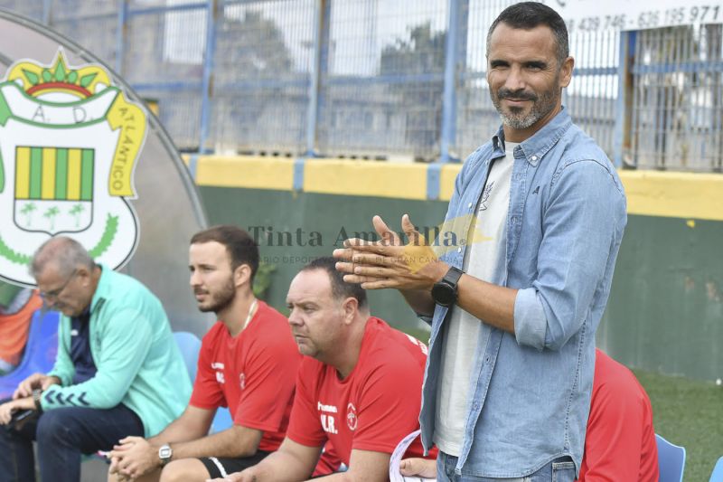 El Villa saca brillo a su cero en propia portería