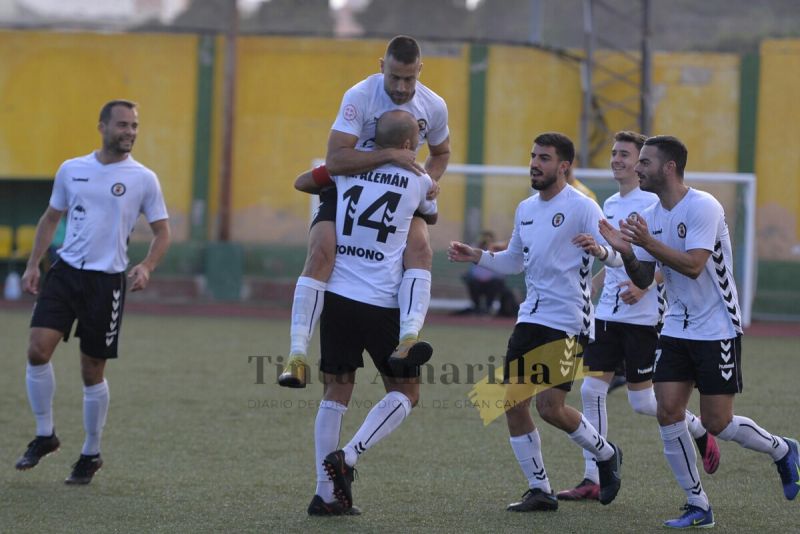 El amenazante Paso revisa la condición infalible del Arucas