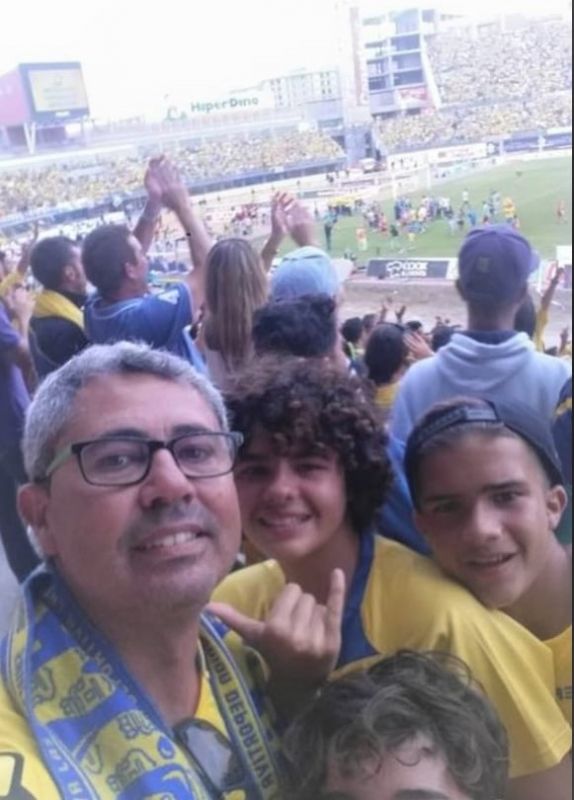 El detalle de la UD con un eterno amarillo