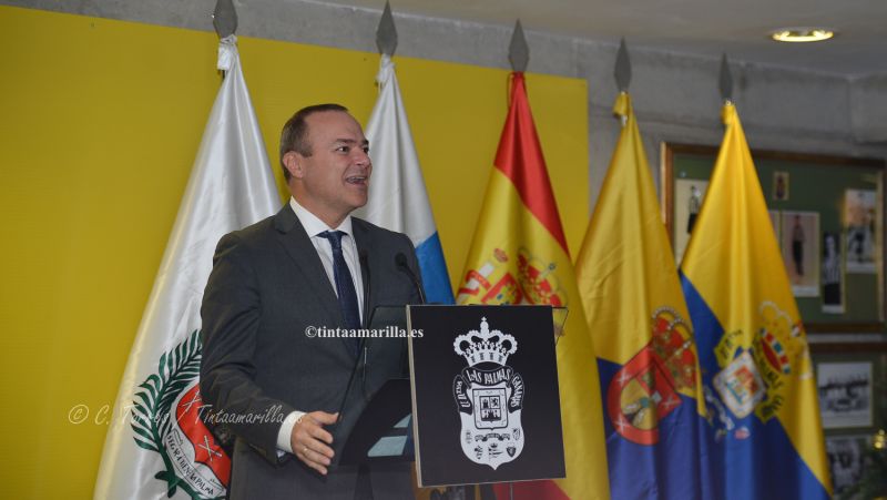 El alcalde Hidalgo analiza el fútbol y la reacción victoriosa del Tenerife