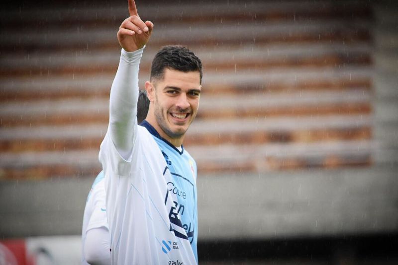 Moure, Maric, Fabiano, Gudelj ... Aythami Perera