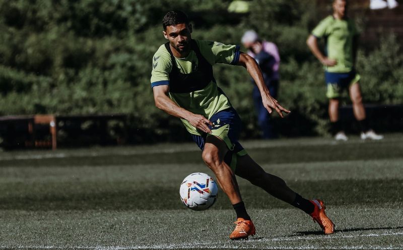 El lateral zurdo, el primer dilema para recibir al Sabadell