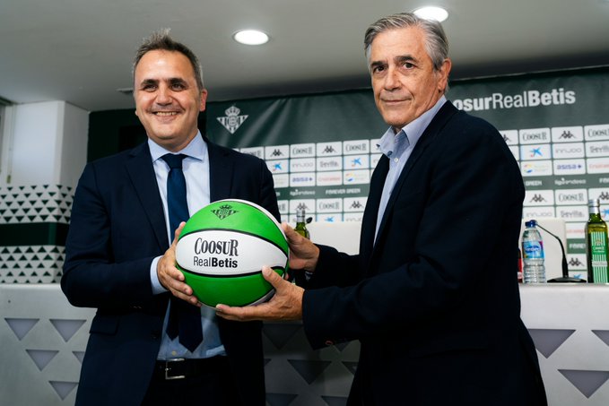 Berdi se acuerda del Granca en su presentación con el Betis