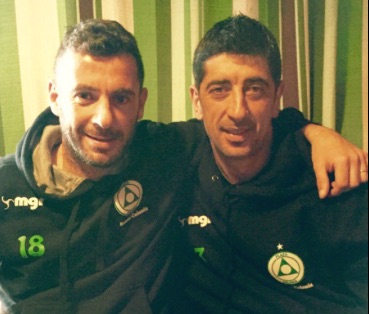 Kily González cambia las botas de tacos por la pizarra