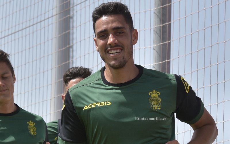 "Mingo Oramas no se equivocó al convertirme en lateral"