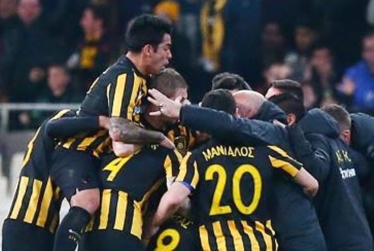 Araujo marca en la Copa de Grecia