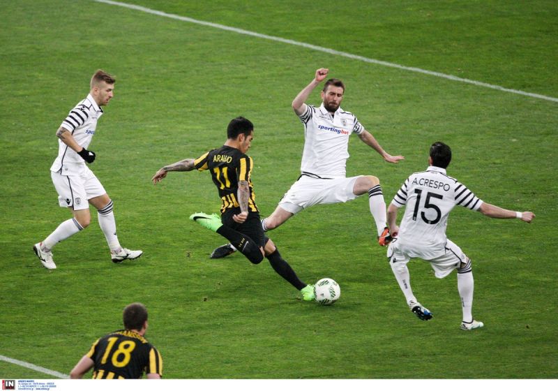 Vídeo: Araujo marca dos en el clásico contra Paok