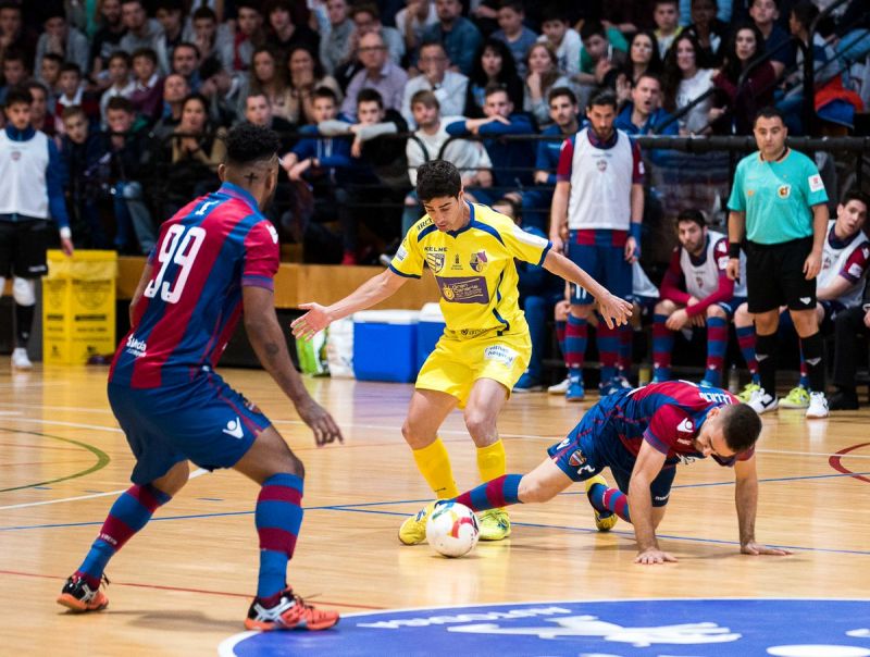 "Tenemos que hacer nuestros deberes sin depender de nadie"