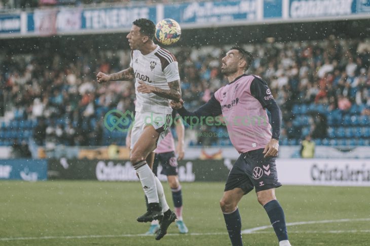 En Tenerife creen que Maikel Mesa firmará por el Zaragoza