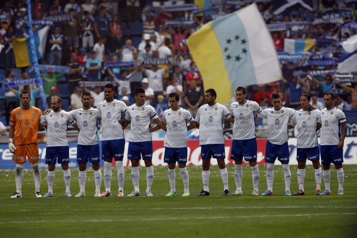 Lío en Tenerife por una bandera de 7 estrellas verdes 