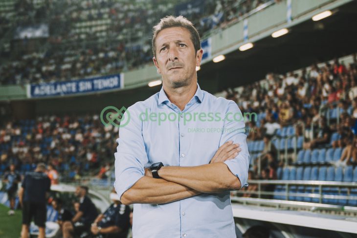 Ramis aparca el tema de su renovación