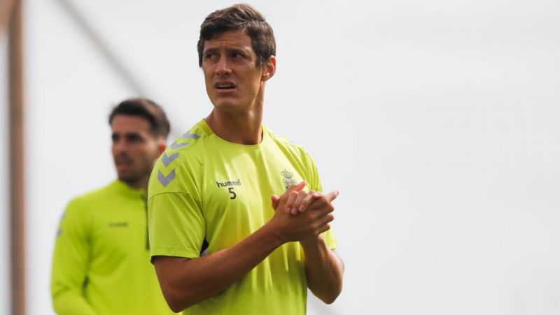 "Es positivo para el club que Mel siga"