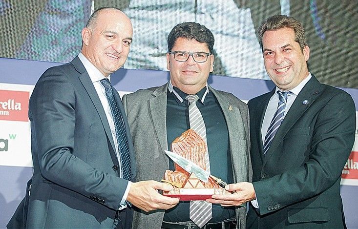 Díaz Batista emite una nota de despedida tras su renuncia a la FIFLP