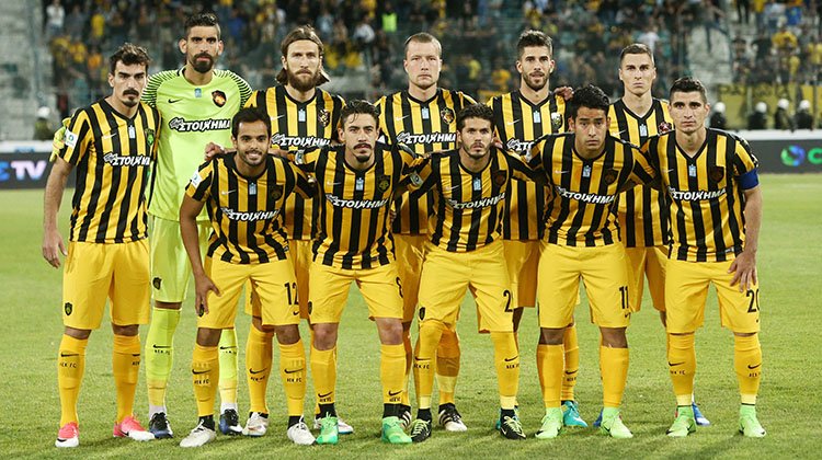 Araujo cierra su etapa en el AEK con el subcampeonato de Copa