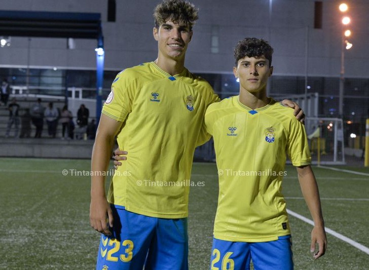 El Arucas sufre el 'penaltitis' del Tenisca