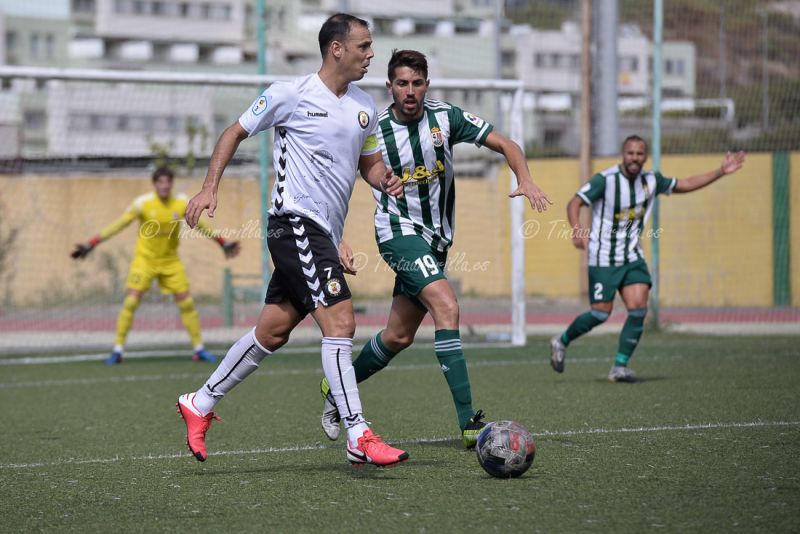 0-2: El Arucas gana al Ibarra con goles de Carmelo y Futre