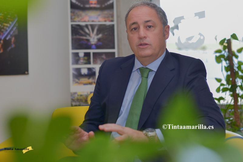 La torre Oeste y el césped del Anexo, obras inminentes