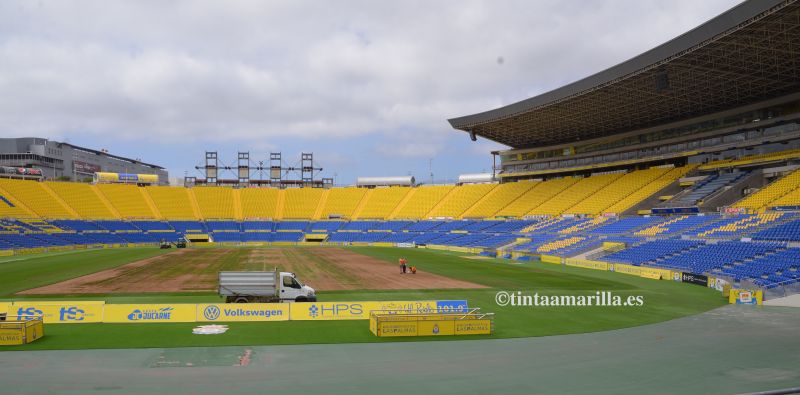 El césped se va de pretemporada