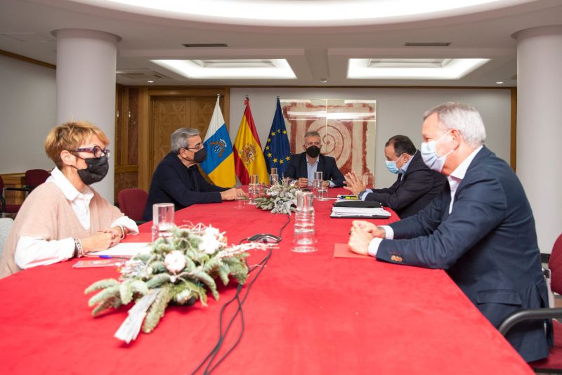 Oficial: El Gobierno Canario reduce al 50% el aforo del derbi