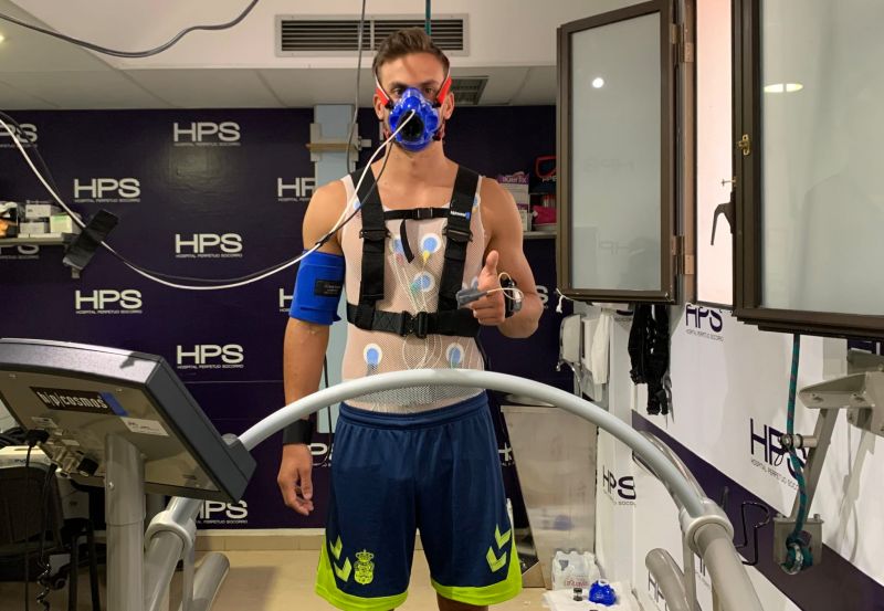 Oficial: Eric Curbelo se queda