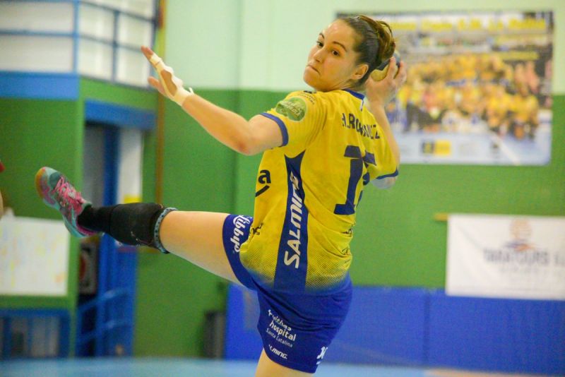 36-28: El Rocasa gana y vuelve al liderato compartido