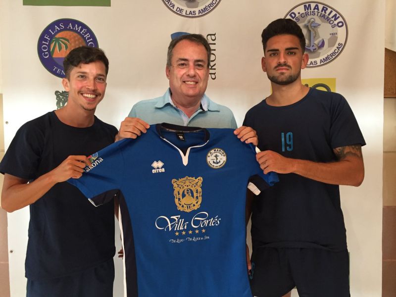 Los ex amarillos Pedro y Toñeca, en el Marino