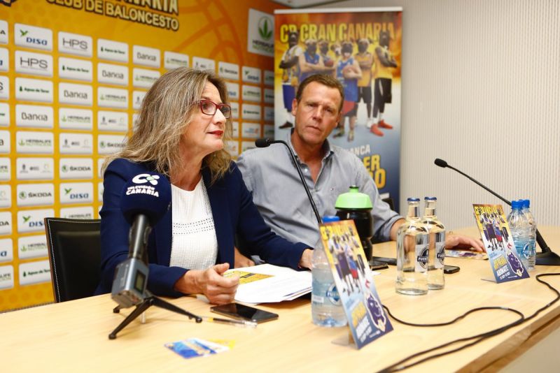 El Gran Canaria presenta su campaña con 8.133 ya abonados